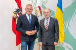 LH Mario Kunasek begrüßte heute Mittag den ukrainischen Botschafter S.E. Vasyl Khymynets in der Grazer Burg. © Land Steiermark/Robert Binder; bei Quellenangabe honorarfrei
